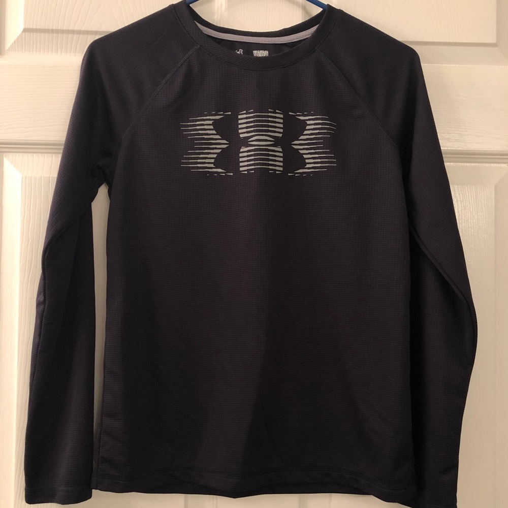 Under Armour boys T-shirt new without tags